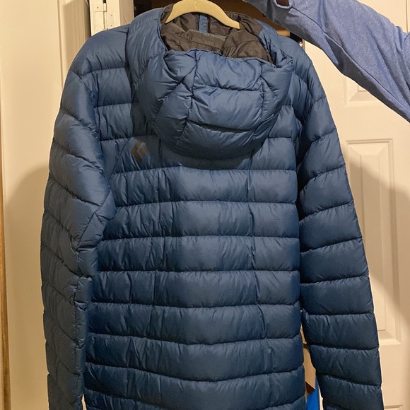 Black Diamond Puffer Jacket - Picture 3 of 4